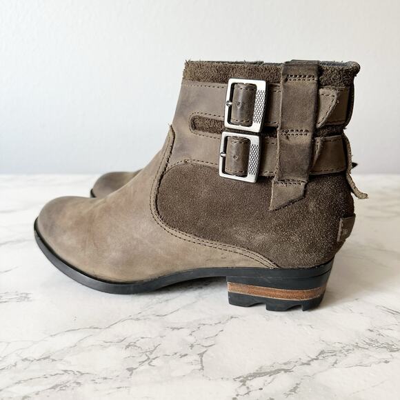 Sorel Lolla Waterproof Dusty Olive Green Leather Ankle Boot Women’s Size 7.5 - Picture 1 of 12